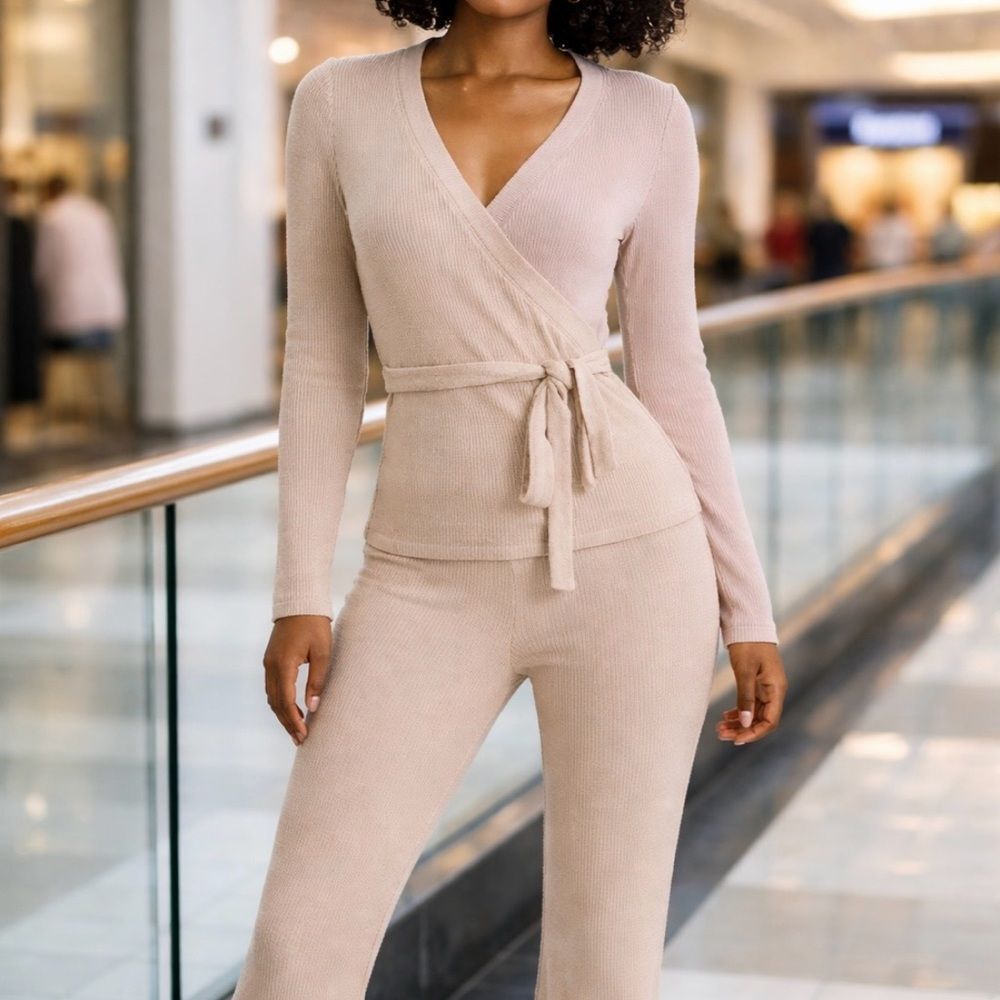 Express Ribbed Knit Camel Color Travel Shopping Set Med Top/Lg Pants
